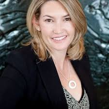 Bernadette Pratt's Instagram, Twitter & Facebook