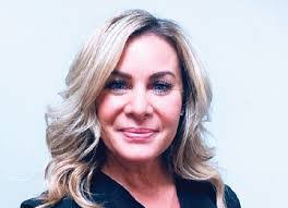 Lori Allmon's Instagram, Twitter & Facebook