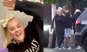 See jojo siwa's phone number, email, photos, social profile and street address in los angeles, california on world's most trusted online directory. Jojo Siwa House Swat Youtuber S Home Swatted Hours After She Came Out