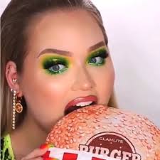 Glamlite Burger Eyeshadow Palette 🍔 BNIB