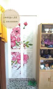 Bijak dalam merancang susun atur dan ruang juga menjadikan bilik air. Pintu Lipat Bilik Air Tandas Bi Fold Door W19007 Home Furniture Others On Carousell