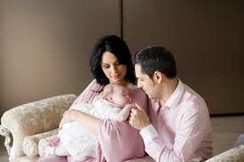 Ștefan bănică și copiii săi, radu și violeta, pe scenă/sala palatului. Andreea Marin Si Violeta Qbebe Ro Cum Se InÈ›elege Violeta Cu TatÄƒl Ei È™tefan BÄƒnicÄƒ