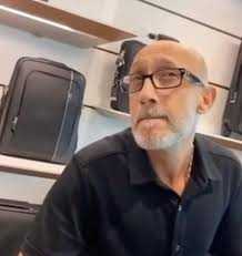 Working my way up to be the ultimate @mrbeast #viral #funny #inventor #king  #comedy #producer #like #follow