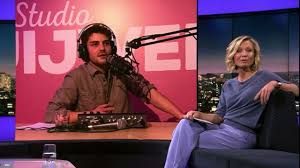 We at audiovault would like to wish you a very merry christmas and a happy new year! Studiojijweet Vrt Nws Youtube