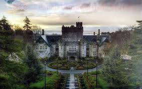 Oliverdant — #Arrow Locations | Queen Mansion [ Hartley Castle,...