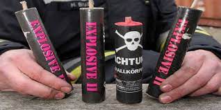 Top produkte, top preise, riesen auswahl an polenböller, raketen und verbundfeuerwerk. Hochexplosiv 750 Kilo Polenboller In Garage Entdeckt Harburg Aktuell De