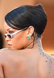 Rihanna got this tattoo in london to commemorate her grandmother, who had passed away shortly beforehand. Rihanna S Tattoos And The Meaning Behind Them As She Shows Off Chest Inking Mirror Online