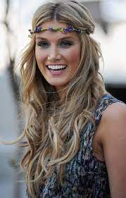 Top 17 Delta Goodrem Hairstyles Pretty Designs Headband Hairstyles Boho Chic Hairstyles Long Hair Styles