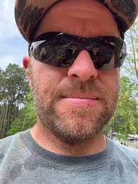 Been sitting for a year out here in California since I got my new 50. Dad  feels more comfortable running this one. She started right up with a little  battery help. Running