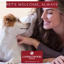 From breakfast, lunch, dinner to a midnight snack, the Candlewood Cupboard  has you covered! #itstexas #candlewoodcupboard @candlewoodsuites @ihghotels  #AnIHGHotel #ExperienceIHG