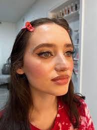 Kendall Crane's Instagram, Twitter & Facebook