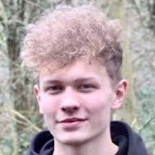 Beth Whale Age, Wiki, Net Worth, Family, Biography & Education