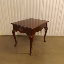 Vintage Bassett End Table Queen Anne Style Cherry Wood Finish Rectangular Shape Drawer Made In United States Of Americ End Tables Vintage Furniture Vintage