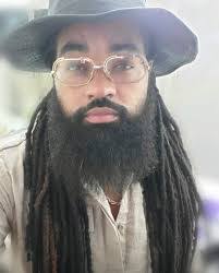 Tabitha Vickers's Instagram, Twitter & Facebook