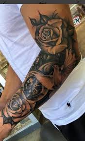 For some men and women, highly visible tattoos with the american flag are emblems of military service, or of selflessness and sacrifice that comes rose sleeve tattoos are increasingly popular, as art looks to mirror nature with realism tattoos, beautiful colors and snaking vines, intensely shaded. 17 Beste Ideen Tattoo Arm Armel Manner Rosen Rose Tattoo Sleeve Tattoo Sleeve Men Arm Tattoo
