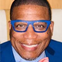 Raymond Mcgregor's Instagram, Twitter & Facebook