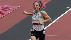 Krystsina tsimanouskaya is a belarusian sprinter who fears for her safety as she refused to fly home early from the olympics to criticize her coaches. 7qhomopztjp2 M