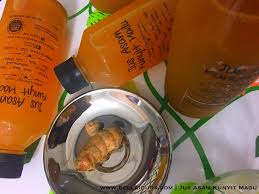Tanaman yang bisa memberikan warna kuning pada masakan ini memang diakui memiliki segudang manfaat dan sudah diakui sejak zaman dulu. 20 Kebaikan Jus Asam Kunyit Madu Jakm Bella Idura