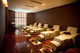 Foot Massage Chair Google Search Massage Room Design Spa Lounge Spa Massage Room