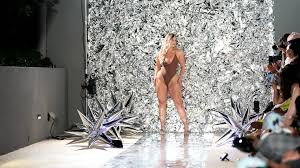 Camila Bernal V. Marissa Dubois - Fusion Fashion Events - Miami Art Basel  2023 - EPORNER