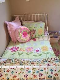 This is rbg6 | ikea minnen by rbg6 on vimeo, the home for high quality videos and the people who love them. Lily S E Claires Review Of The Ikea Minnen Toddler Bed