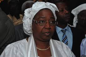 Pr Awa Mary Coll Seck sur la réapparition du virus Ebola en Guinée : «On  doit continuer la sensibilisation sur l'hygiène alimentaire» #aDakar_com