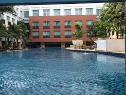 Swimming Pool Picture Of Novotel Jakarta Mangga Dua Square Tripadvisor