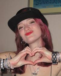 Corinne Belanger (@e1ghtocl0ck) • Instagram photos and videos