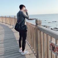 陳康健（英文： oil chan ，1985年 3月29號—）係香港 無綫電視前藝員，2009年參加無綫電視唱歌比賽《超級巨聲》攞第十而入行。 2020年4月離開無綫電視。 演出 30 é™ˆåº·å¥ Profiles Linkedin