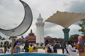 Maybe you would like to learn more about one of these? Wisata Ziarah Banten Lama Tetap Ramai Di Saat Pandemi Antara News