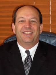 Senior Status Judge James Bell receives Chief Justice Award