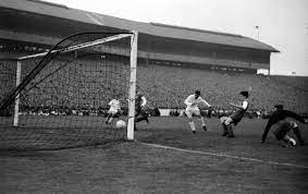 It is the normal home venue of the scotland national football team and amateur scottish league club. Puskas Centre Scores Real Madrid S Fifth Goal In The 1960 European Cup Final Against Eintracht Frankfurt At Hampden Par Real Madrid Hampden Park European Cup