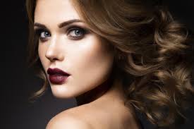 Vous pouvez aussi opter pour des roses. Conseil Maquillage Le Rouge A Levres Fonce J Ose Ou Pas Madame Figaro