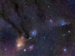 Dabei beruht das system auf der entdeckung von joseph von fraunhofer im jahr 1813, der im sonnenspektrum dunkle absorptionslinien fand. Gegend Um Antares Im Sternbild Skorpion Astronomie De Der Treffpunkt Fur Astronomie