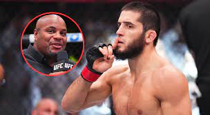Daniel Cormier names the two fighters he believes are Islam Makhachev's  'toughest' opponents