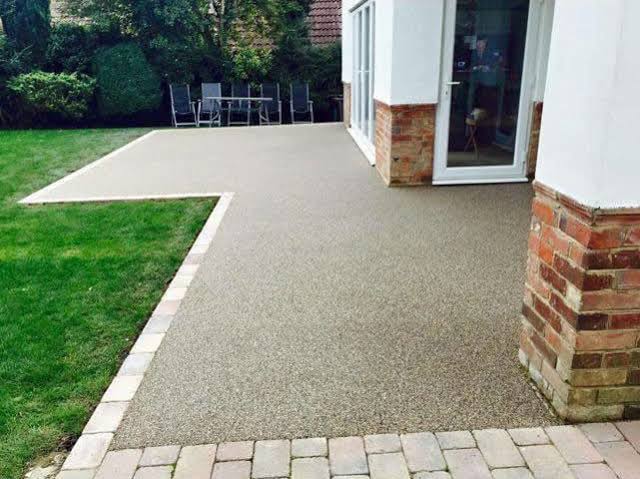 Top 5 Reasons to Choose a Resin Driveway in Plymouth