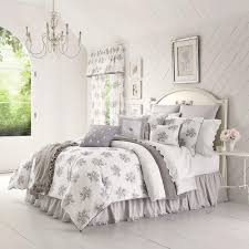 I will just pull it over a little more on the one side that is most. Farmhouse Style Bedroom Comforter Novocom Top