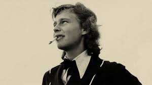 ESSAY // the aesthetics of resistance