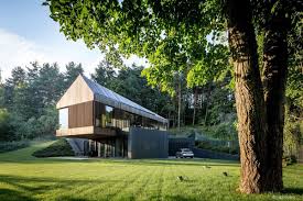 A small car & garage to the frontbuying just for me, 15 Most Creative Modern Wooden Houses Of 2019