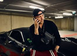 Meine seele war so schwarz wie jede feder deiner flügel. Tkohbzoul Vopm