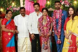 Actor vijay fans follow us for more updates aim 35k. Thalapathy Vijay Graces Engagement Function Of His Pa Rajendhran S Daughter Tamil News Indiaglitz Com