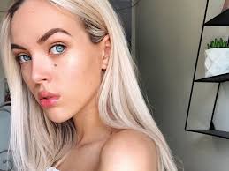 Billie Eilish mourns death of Aussie superfan Skylar Davies