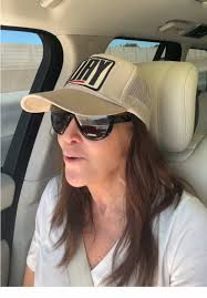 VegasBroker (@tamratrainer)