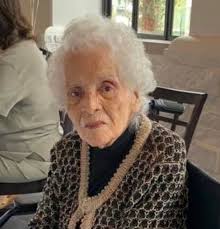 Eva Benitez Obituary