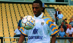 O jovem avançado do águia dos arrifes, amaral, é reforço do operário para a próxima época. Amaral O Icone De Uma Cena Antologica Da Serie A Calciopedia