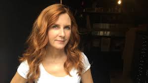 Tabitha soren﻿ became famous thanks to her mtv interviews with the likes of president clinton, tupac shakur, and pretty much anyone who was in a band worth knowing about. Tabitha Soren Captures The Other Side Of Baseball In New Book Kqed