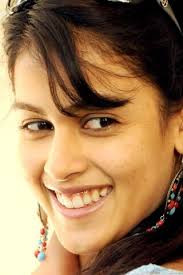 Ileana D'Souza: Bir Göz Alıcılık 🌟 Duvar Kağıdı