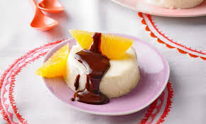 Kein dessert ist so schnell gemacht, und so wandelbar wie panna cotta. Panna Cotta So Gelingt Das Perfekte Dessert Chefkoch De