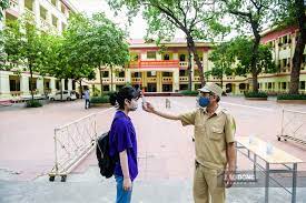Chớp lấy cơ hội, huệ đã lẻn vào bỏ gói thuốc diệt chuột vào nồi lòng anh phi đang nấu sự việc bị anh phi phát giác và đưa nguyên nồi lòng đến cơ quan công an trình báo. Chá»§ Tá»‹ch Ha Ná»™i Chuáº©n Bá»‹ Lá»™ Trinh Co Thá»ƒ Ná»›i Lá»ng Má»™t Sá»' Hoáº¡t Ä'á»™ng Tin Tá»©c Má»›i Nháº¥t 24h Ä'á»c Bao Lao Ä'á»™ng Online Laodong Vn