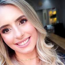 Alexandra Silverio's Instagram, Twitter & Facebook